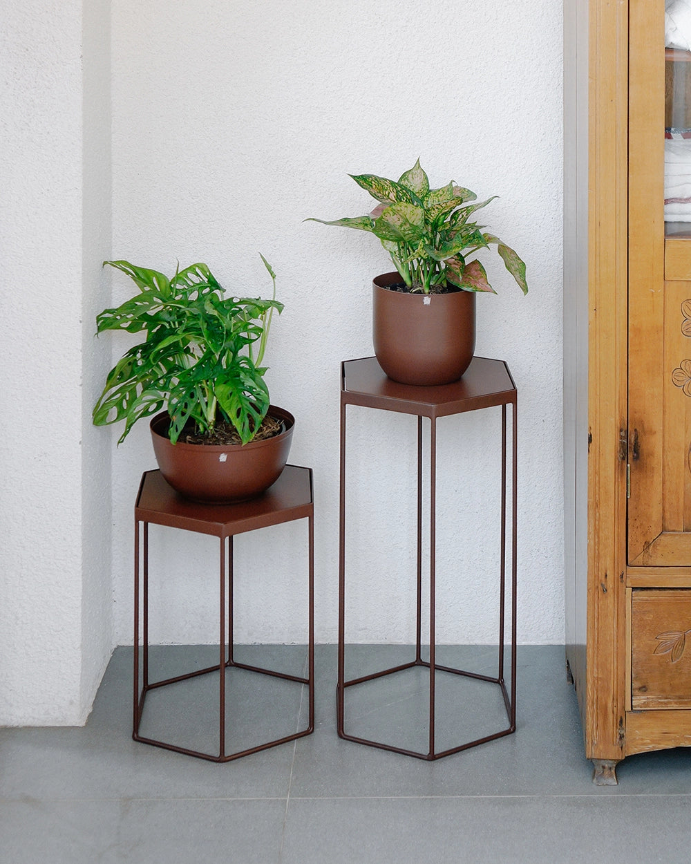Suporte para plantas Garça 60 - Tampo Metal